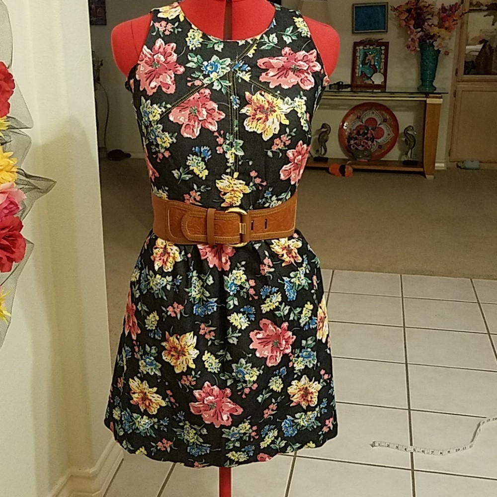 Great floral casual dress